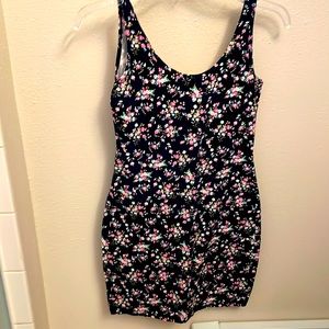 Moda International | XS Floral bodycon dress